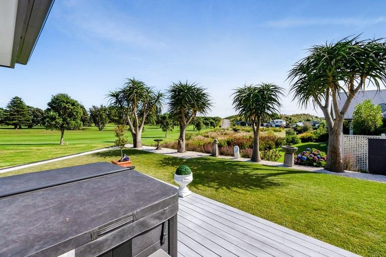Photo of property in 10 Augusta Grove, Waiwhakaiho, New Plymouth, 4312