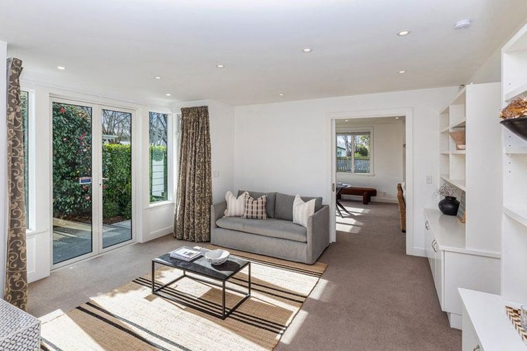 Photo of property in 3 Wherstead Road, Cashmere, Christchurch, 8022