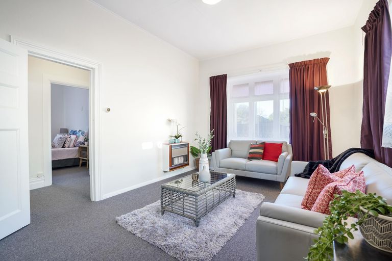 Photo of property in 375 College Street, Hokowhitu, Palmerston North, 4410