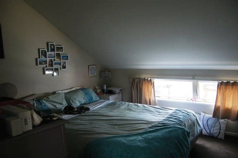 Photo of property in 2/100 Hastings Street West, Sydenham, Christchurch, 8023