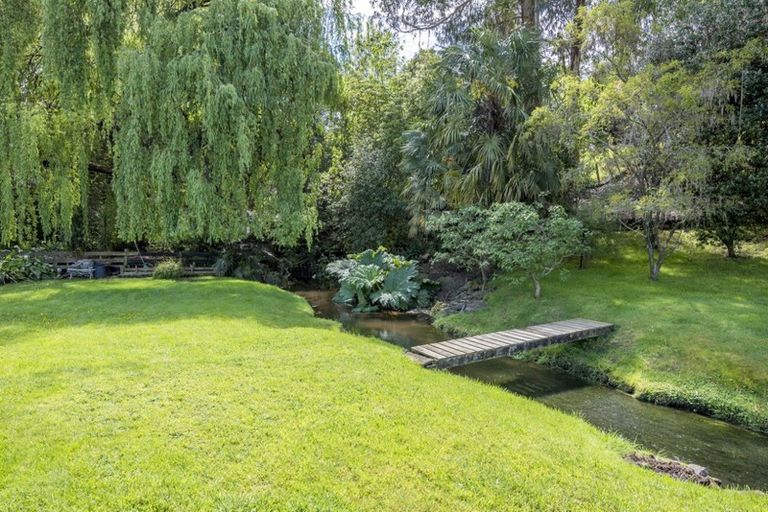 Photo of property in 124a Kawiu Road, Levin, 5510