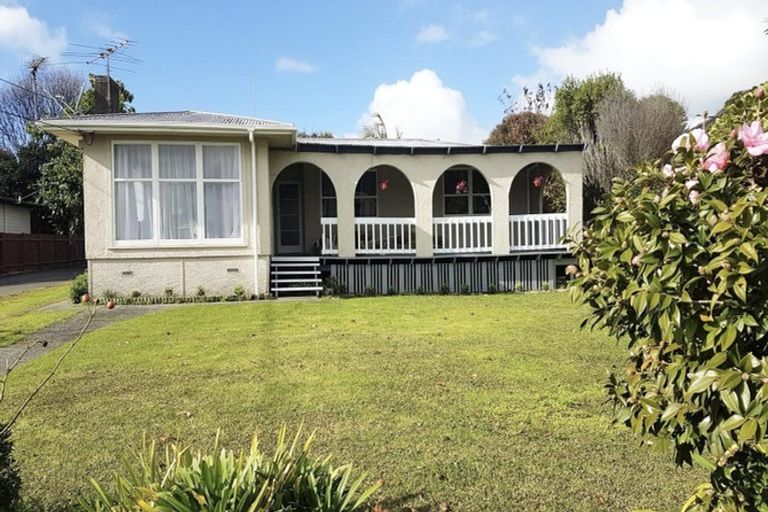 Photo of property in 187 Birkdale Road, Birkdale, Auckland, 0626