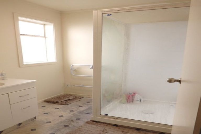 Photo of property in 126 Harbour Terrace, North Dunedin, Dunedin, 9016