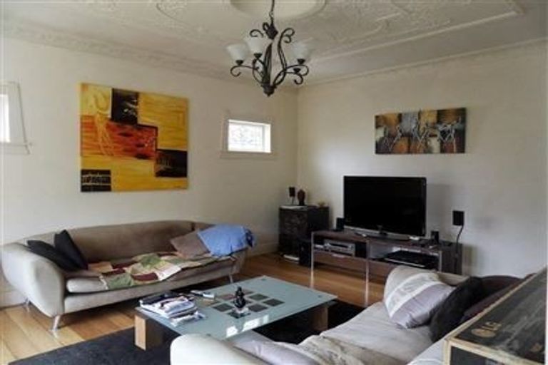 Photo of property in 152 Upland Road, Kelburn, Wellington, 6012