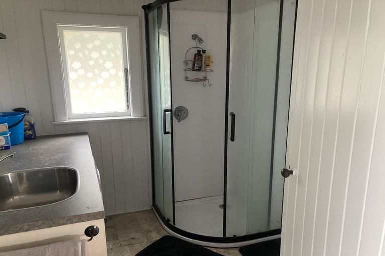 Photo of property in 100 Shakespeare Road, Waltham, Christchurch, 8023