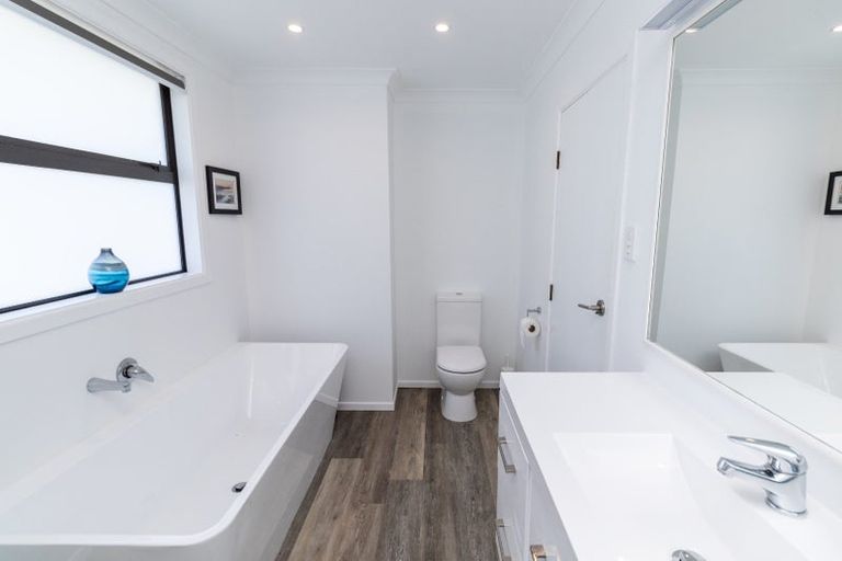 Photo of property in 24 Taieri Crescent, Kelson, Lower Hutt, 5010