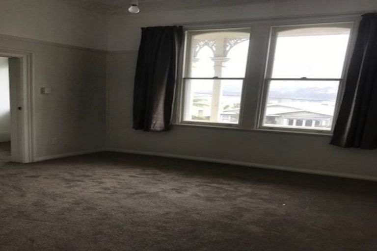 Photo of property in 132 Wallace Street, Mount Cook, Wellington, 6021