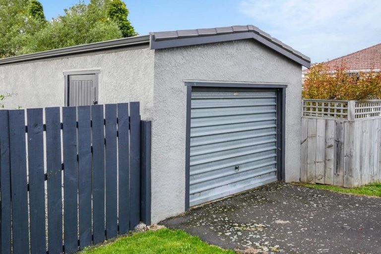 Photo of property in 2 Flower Street, Fairfield, Dunedin, 9018