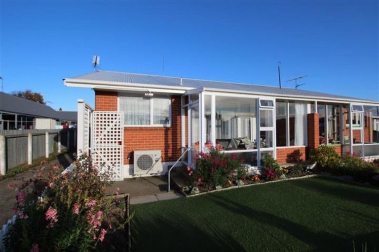 Photo of property in 2/38 Gordon Road, Mosgiel, 9024