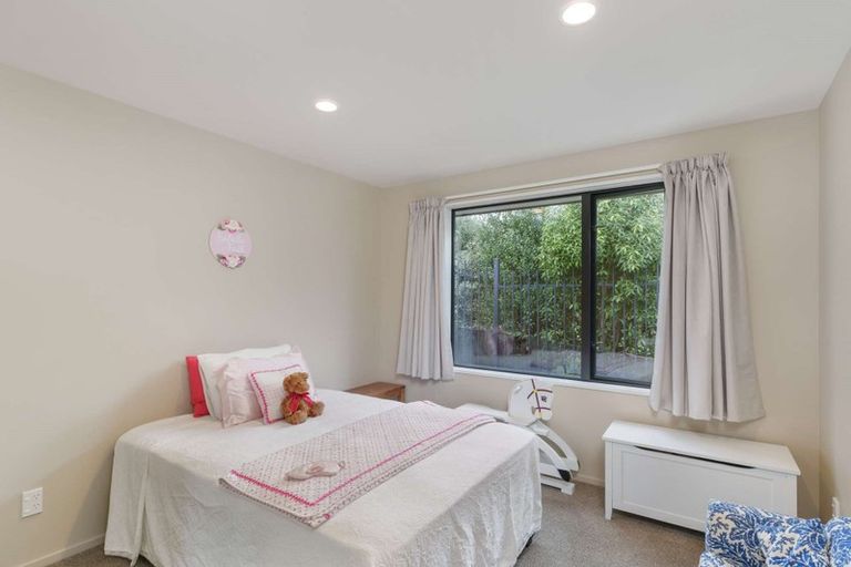 Photo of property in 36 Titirangi Crescent, Parklands, Christchurch, 8083