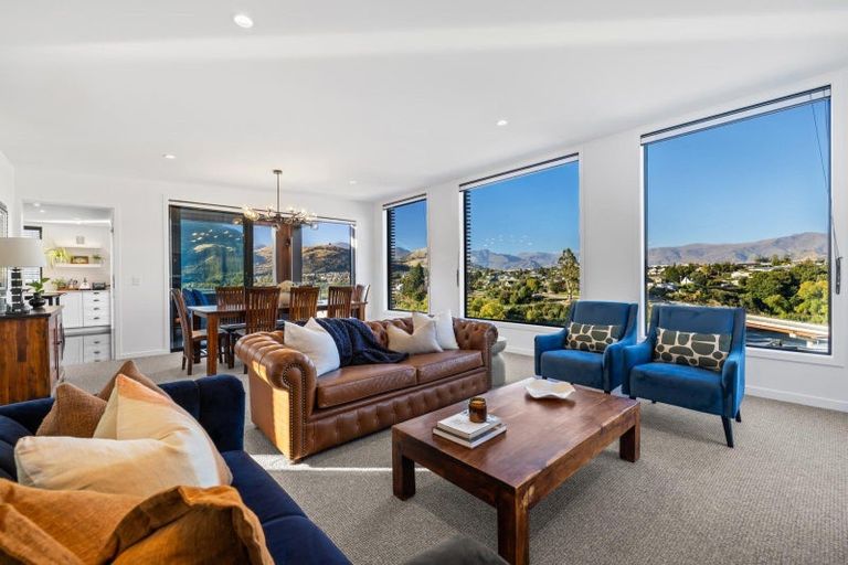 Photo of property in 10 Old Homestead Place, Kawarau Falls, Queenstown, 9300