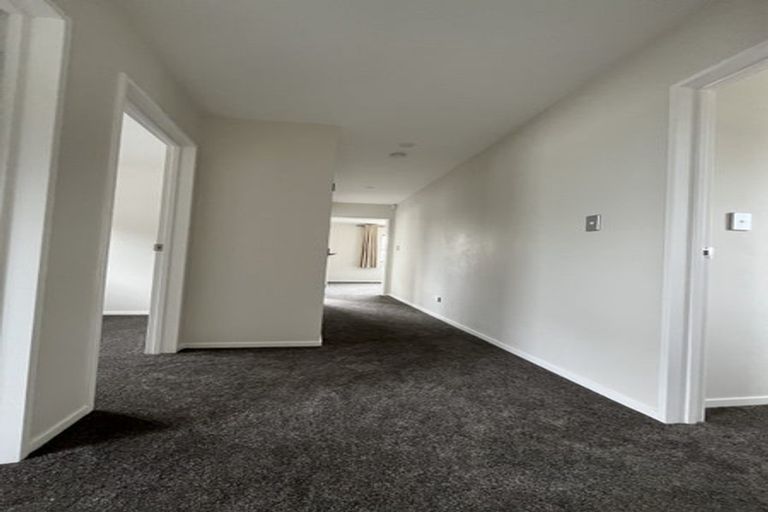 Photo of property in 4a Vanbrugh Place, Bucklands Beach, Auckland, 2014