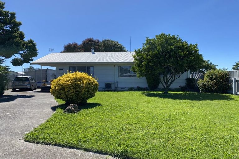 Photo of property in 14 Clement Place, Greenmeadows, Napier, 4112