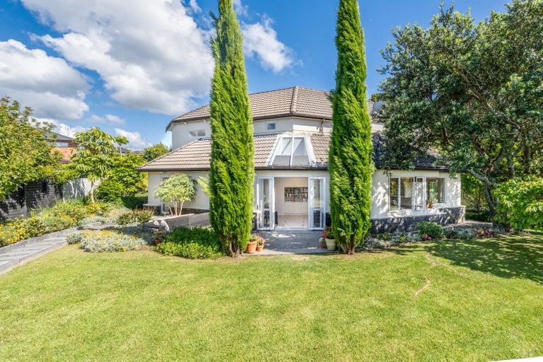 Photo of property in 33 Seymour Road, Mellons Bay, Auckland, 2014