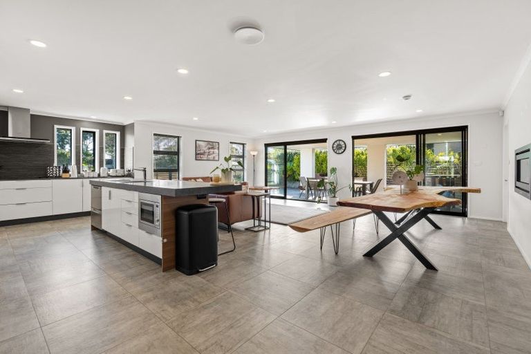 Photo of property in 16 Stace Hopper Drive, One Tree Point, 0118