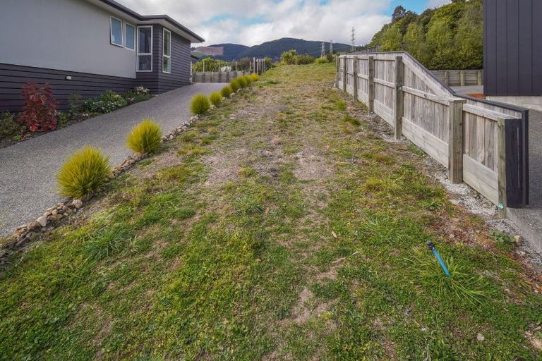 Photo of property in 5 Wrights Place, Stoke, Nelson, 7011