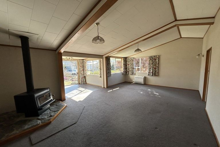 Photo of property in 1 Hunter Crescent, Wanaka, 9305
