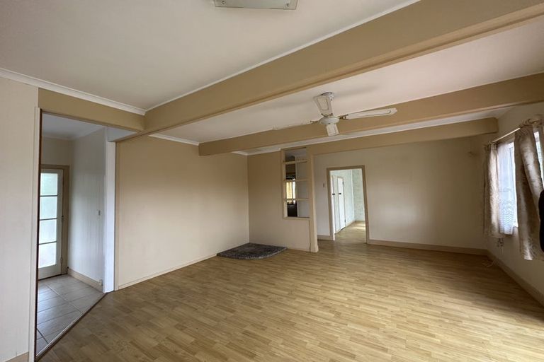 Photo of property in 92 Pooks Road, Ranui, Auckland, 0612