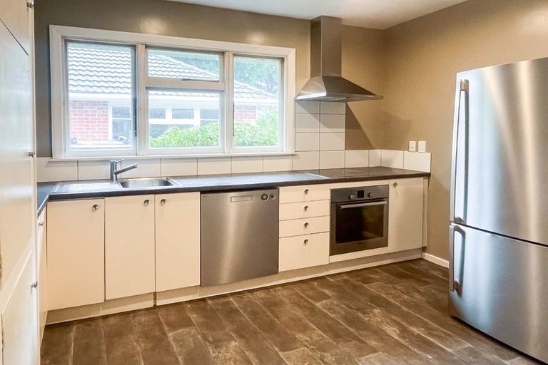 Photo of property in 20 Centaurus Road, Cashmere, Christchurch, 8022