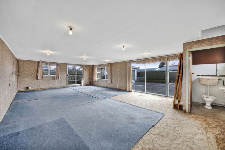 Photo of property in 155 Glover Road, Hawera, 4610