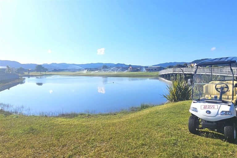 Photo of property in 102 The Fairway, Matarangi, Whitianga, 3592