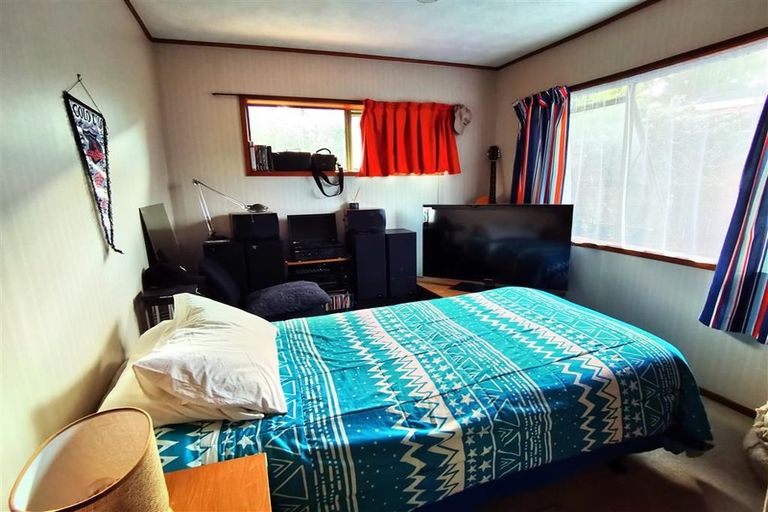 Photo of property in 25 Beechdale Crescent, Pakuranga Heights, Auckland, 2010