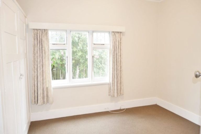 Photo of property in 35 Weka Street, Fendalton, Christchurch, 8041