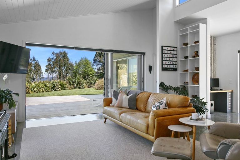 Photo of property in 550 Whangamata Road, Kinloch, Taupo, 3377