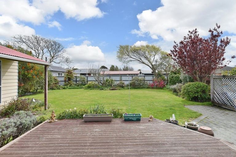 Photo of property in 32 Monowai Crescent, North New Brighton, Christchurch, 8083