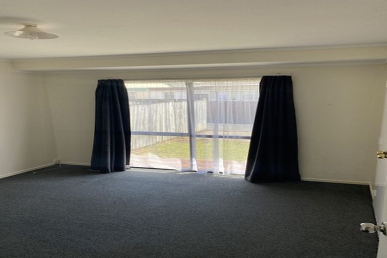 Photo of property in 1/52 Kenderdine Road, Papatoetoe, Auckland, 2025