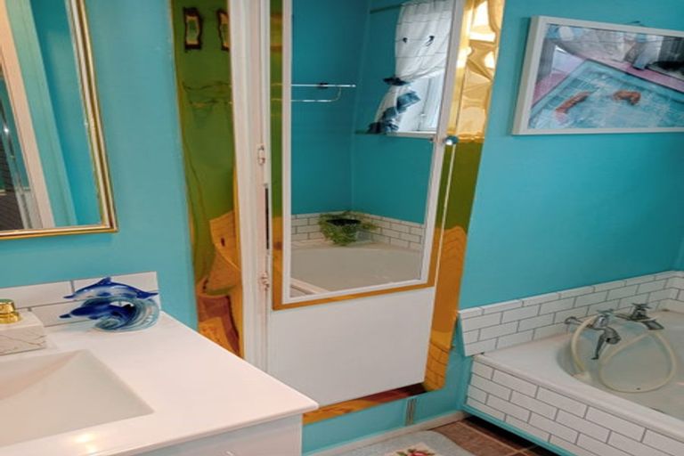 Photo of property in 11 Iredale Road, Hawera, 4610