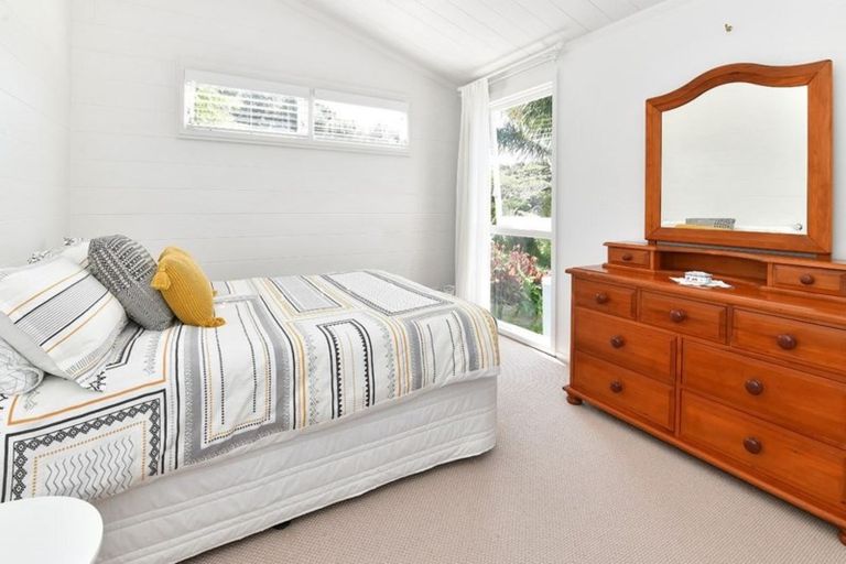 Photo of property in 56 Duncansby Road, Stanmore Bay, Whangaparaoa, 0932