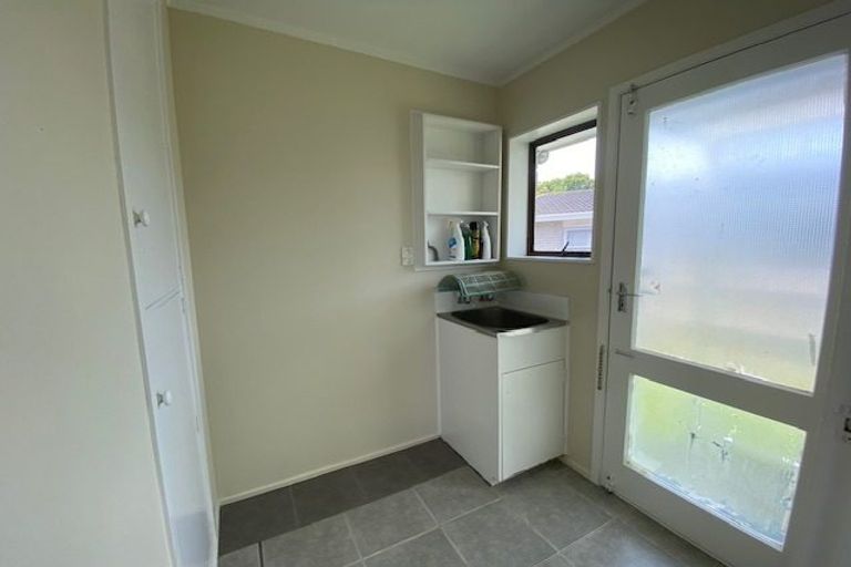 Photo of property in 2/139 Gills Road, Half Moon Bay, Auckland, 2014