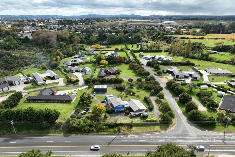 Photo of property in 6 East Ridge Grove, Newstead, Hamilton, 3286