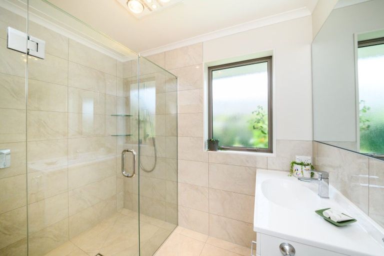 Photo of property in 21 Shelton Place, Feilding, 4702