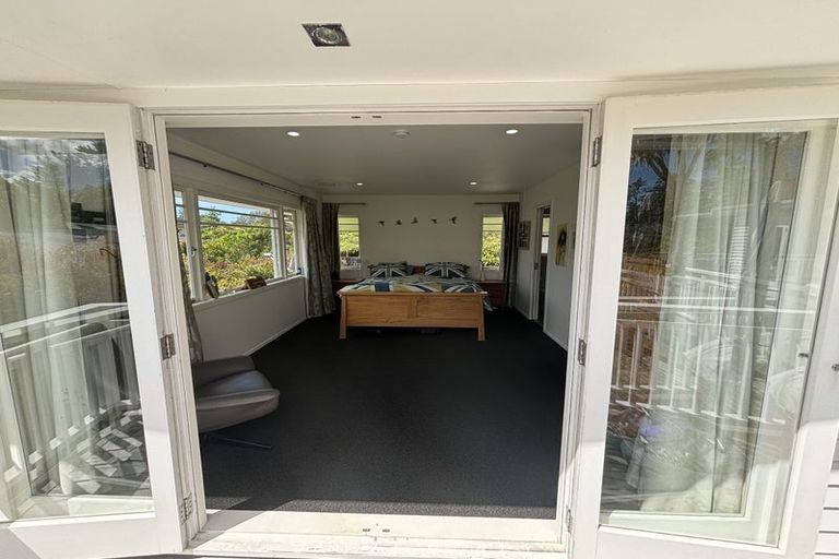 Photo of property in 47 Churchouse Road, Greenhithe, Auckland, 0632