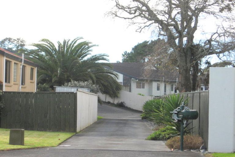 Photo of property in 8 Glenross Drive, Wattle Downs, Auckland, 2103