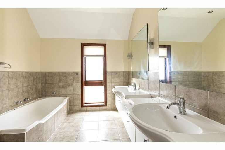 Photo of property in 49 Gleniti Road, Gleniti, Timaru, 7910