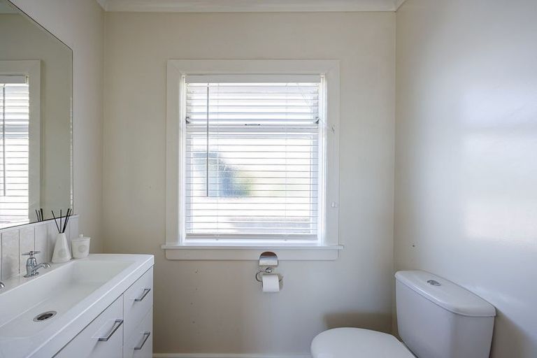 Photo of property in 115 Main Rd Clive, Clive, 4102