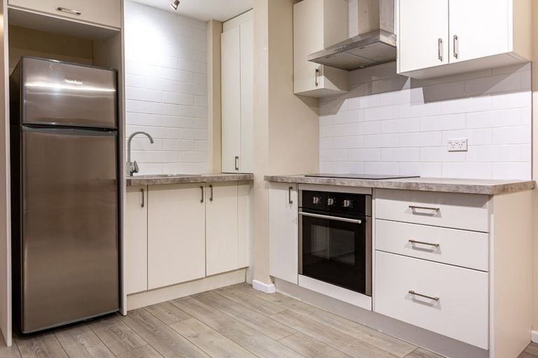 Photo of property in 2 Raroa Place, Pukerua Bay, 5026