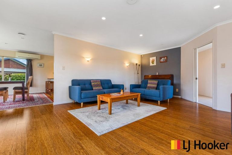 Photo of property in 5 Trossach Place, Wattle Downs, Auckland, 2103