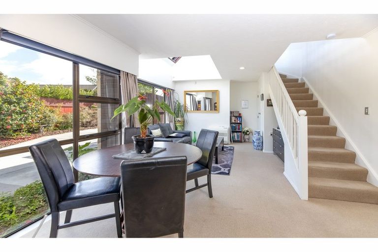 Photo of property in 24 Birkenhead Street, Avonhead, Christchurch, 8042