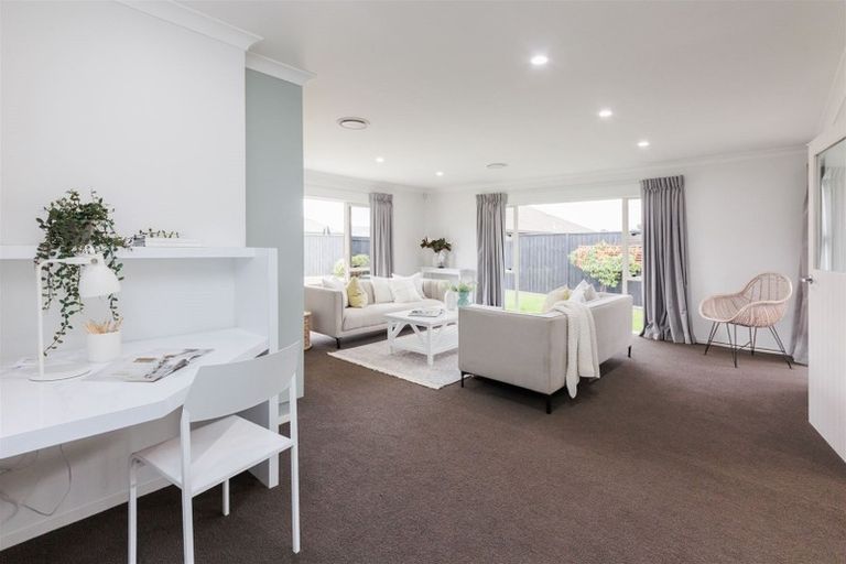 Photo of property in 3 Masefield Terrace, Kelvin Grove, Palmerston North, 4414