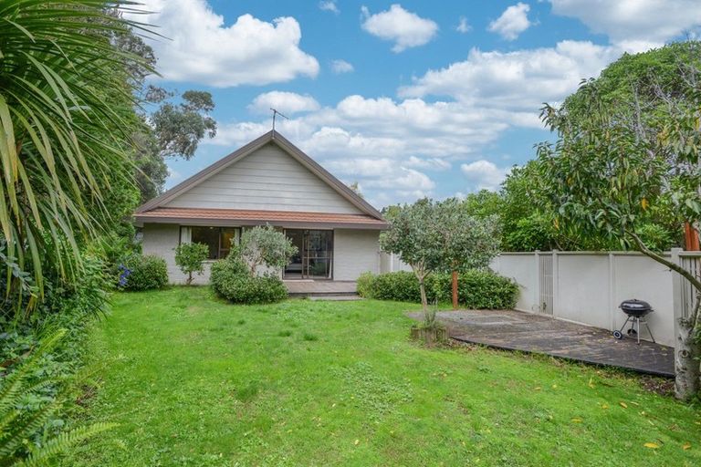 Photo of property in 103 James Cook Street, Havelock North, 4130