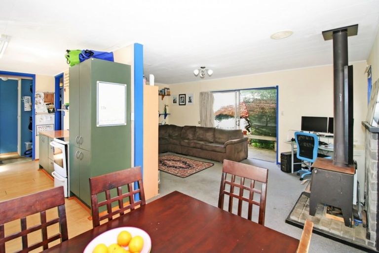 Photo of property in 4 Benbow Place, Westown, New Plymouth, 4310