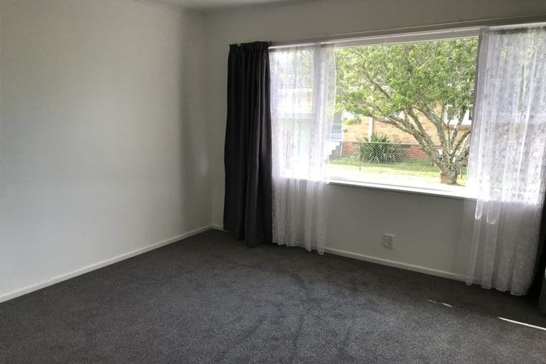 Photo of property in 2/27 Shirley Avenue, Papakura, 2110