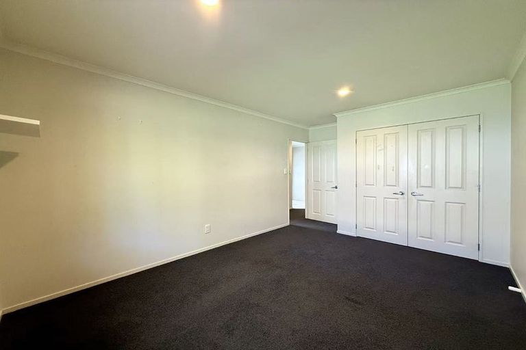 Photo of property in 5 Pittville Place, Henderson, Auckland, 0612