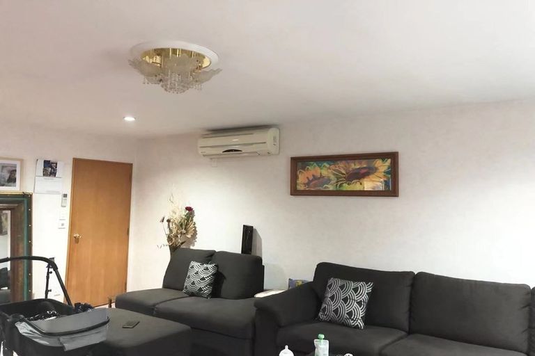 Photo of property in 71a Harris Crescent, Papanui, Christchurch, 8053