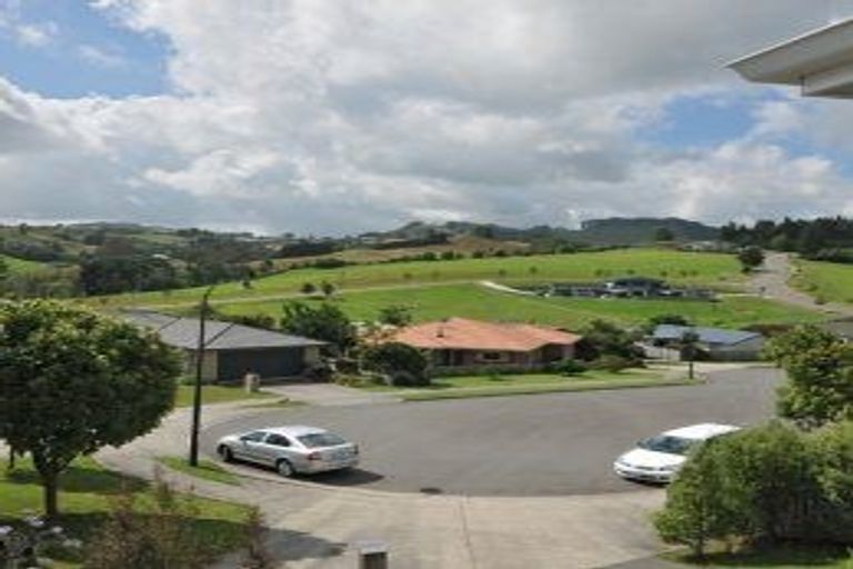 Photo of property in 27 Mamaku Rise, Welcome Bay, Tauranga, 3112