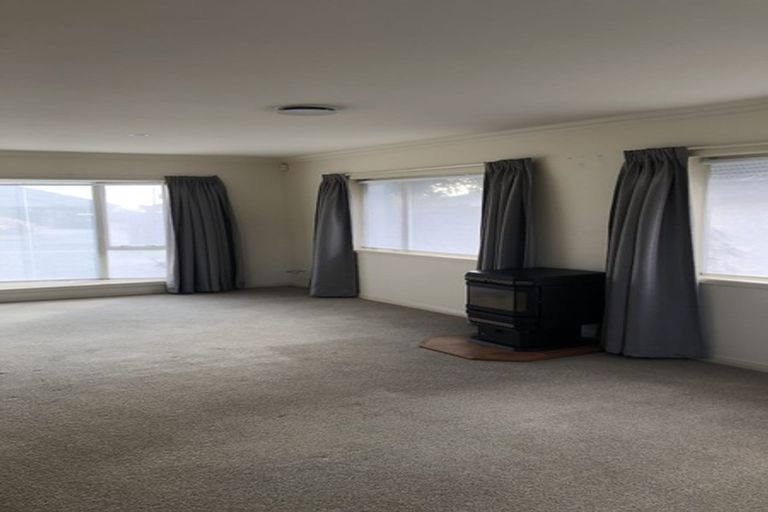 Photo of property in 11 Tainui Street, Levin, 5510